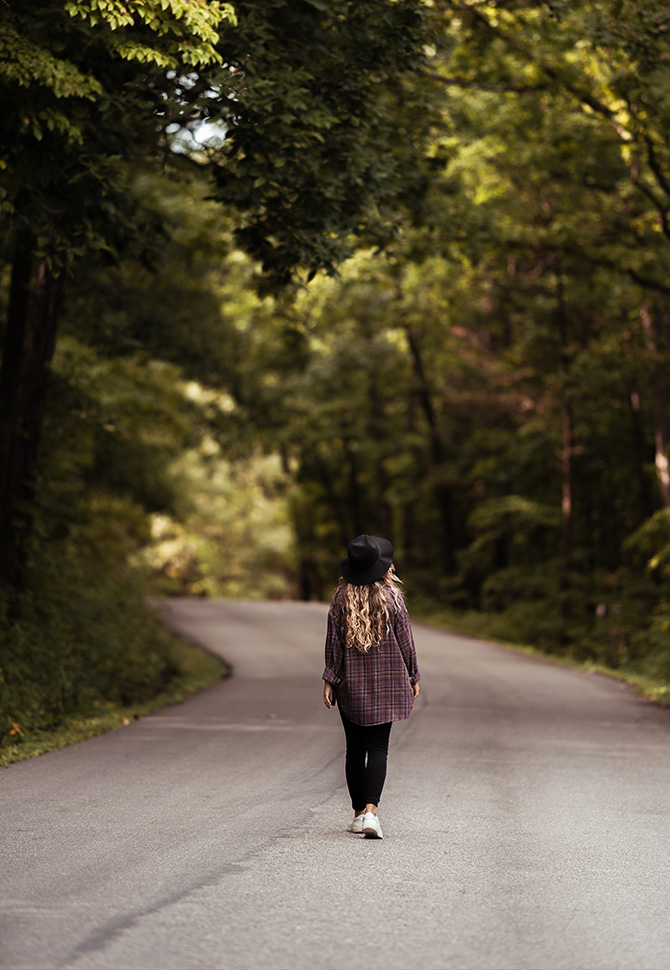 cade-holmquist-hCO2hI8dVEg-unsplash 670x970 cade-holmquist-hCO2hI8dVEg-unsplash 670x970